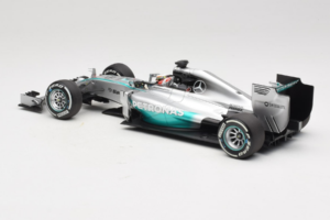 Mercedes W05 #44 L. Hamilton Mercedes AMG Petronas Chinese Grand Prix Winner 2014 Minichamps 1:18 110140244 Metall – Bild 5 von 7