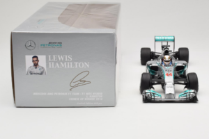 Mercedes W05 #44 L. Hamilton Mercedes AMG Petronas Chinese Grand Prix Winner 2014 Minichamps 1:18 110140244 Metall – Bild 6 von 7