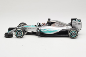 Mercedes W06 #44 L. Hamilton F1 World Champion 2015 Dealer Edition Minichamps 1:18 B66960539 Metall – Bild 3 von 7