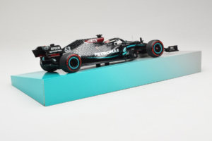 Mercedes W11 #63 G. Russell Mercedes AMG Petronas Sakhir Grand Prix 2020 Minichamps 1:18 113201663 Resin – Bild 3 von 7