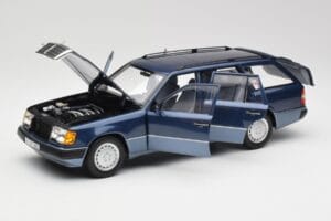 Mercedes 300D W124 T-Modell Nautical Blau Norev 1:18 183962 Metall – Bild 2 von 8