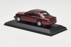 Mercedes W124 Dark Red Metallic Minichamps 1:43 MB002 Metall – Bild 3 von 4