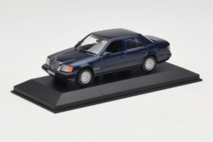 Mercedes W124 Dunkelblau Minichamps 1:43 MB006 Metall – Bild 2 von 4