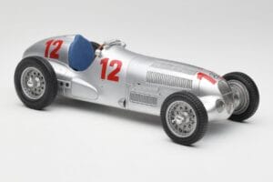 Mercedes W125 #12 R. Caracciola Grand Prix 1937 CMC 1:18 M-052 Metall – Bild 4 von 6