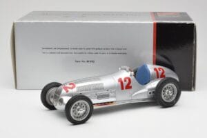 Mercedes W125 #12 R. Caracciola Grand Prix 1937 CMC 1:18 M-052 Metall – Bild 6 von 6