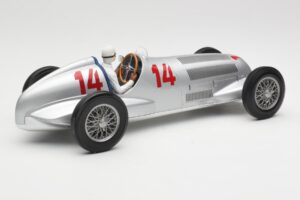 Mercedes W125 #14 Daimler-Benz AG M. von Brauchitsch 2nd Place German GP 1937 Minichamps 1:18 155373114 Metall – Bild 2 von 6