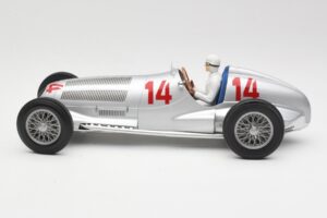 Mercedes W125 #14 Daimler-Benz AG M. von Brauchitsch 2nd Place German GP 1937 Minichamps 1:18 155373114 Metall – Bild 3 von 6