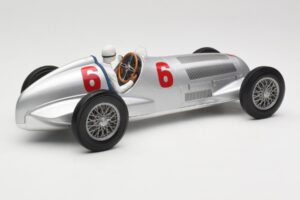 Mercedes W125 #6 Daimler-Benz AG R. Caracciola 2nd Place Eifel Race Nürburgring 1937 Minichamps 1:18 155373106 Metall – Bild 2 von 6