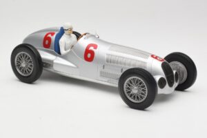 Mercedes W125 #6 Daimler-Benz AG R. Caracciola 2nd Place Eifel Race Nürburgring 1937 Minichamps 1:18 155373106 Metall – Bild 4 von 6