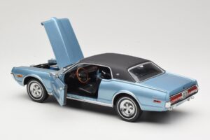Mercury Cougar XR-7 Blau Sun Star 1:18 1562 Metall – Bild 5 von 8