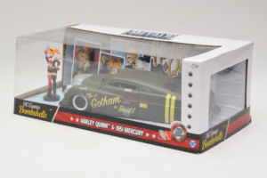 Mercury Gotham or Bust With Harley Quinn Figure Metals Diecast 1:24 30456 Metall – Bild 3 von 3