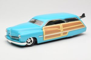 Mercury Merc Woodie Blau Hot Wheels 1:18 27806 Metall