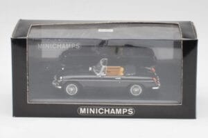 MGB Cabriolet Schwarz Minichamps 1:43 430131030 Metall – Bild 4 von 4