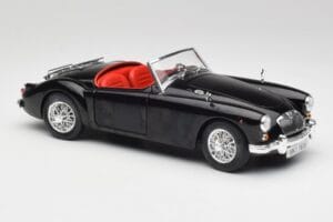 MGA English Roadster Schwarz Revell 1:18 84559091 Metall – Bild 6 von 8