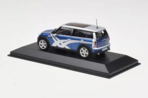 Mini Clubman R55 Cooper S Blue Metallic Onitsuka Tiger Minichamps 1:43 403138676 Metall – Bild 3 von 4