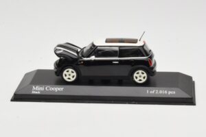 MINI Cooper R50 Schwarz Minichamps 1:43 431138101 Metall – Bild 2 von 5