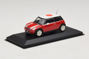 Mini Cooper Rot Mit Japan-Flagge Minichamps 1:43 80420309024-R1 Metall – Bild 2 von 5