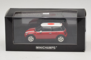 Mini Cooper Rot Mit Japan-Flagge Minichamps 1:43 80420309024-R1 Metall – Bild 5 von 5