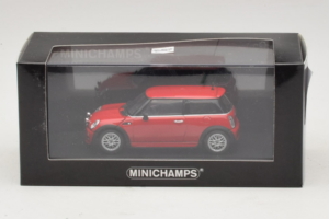 Mini Cooper One R50 Aero Rot Minichamps 1:43 431138272 Metall – Bild 4 von 4
