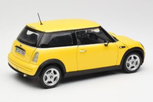 Mini Cooper One R50 Aerodynamik-Paket Gelb Kyosho 1:18 80430148553 Metall – Bild 3 von 8