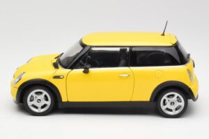Mini Cooper One R50 Aerodynamik-Paket Gelb Kyosho 1:18 80430148553 Metall – Bild 4 von 8