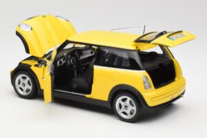 Mini Cooper One R50 Aerodynamik-Paket Gelb Kyosho 1:18 80430148553 Metall – Bild 5 von 8