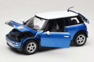 Mini Cooper R50 Blau mit Weißem Dach Mondo Motors 1:18 MINI004 Metall – Bild 2 von 8