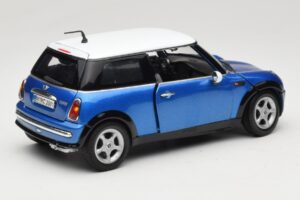 Mini Cooper R50 Blau mit Weißem Dach Mondo Motors 1:18 MINI004 Metall – Bild 3 von 8