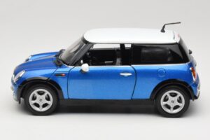 Mini Cooper R50 Blau mit Weißem Dach Mondo Motors 1:18 MINI004 Metall – Bild 4 von 8