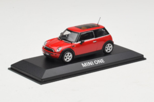Mini Cooper Rot Minichamps 1:43 MINI010 Metall – Bild 2 von 4