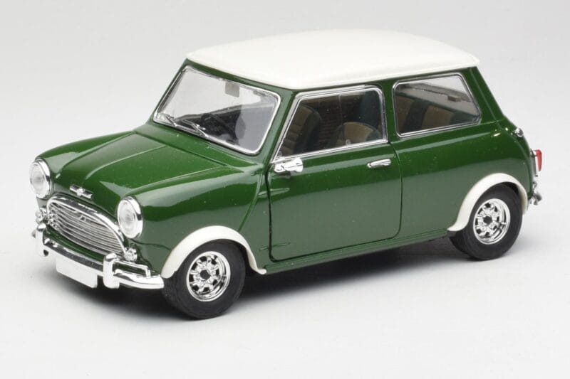 Mini Cooper S British Racing Grün & Old English Weiss Solido 1:18 8021 Metall