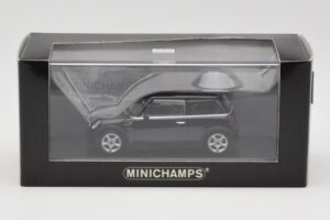 Mini One R50 Schwarz Mit Schwarzem Dach Minichamps 1:43 MINI005 Metall – Bild 4 von 5