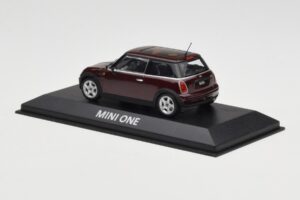 Mini One R50 Dunkelrot Mit Schwarzem Dach Minichamps 1:43 MINI008 Metall – Bild 3 von 5