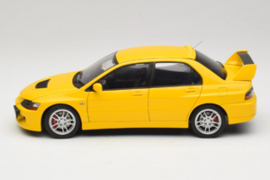 Mitsubishi Lancer Evolution IX GSR Gelb AUTOart 1:18 77192 Metall – Bild 4 von 8