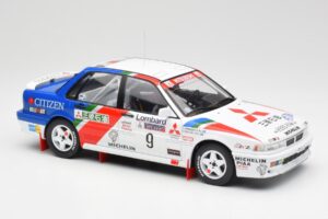 Mitsubishi Galant VR-4 #9 K. Eriksson / S. Parmander RAC Rally 1990 IXO 1:18 18RMC192A Metall – Bild 4 von 6