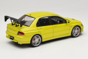 Mitsubishi Lancer Evo VII Mustard Yellow AUTOart 1:18 77166 Metall – Bild 3 von 8
