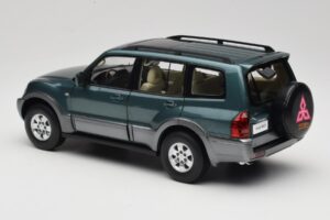 Mitsubishi Pajero V73 Grün YC Model 1:18 241218040101010215 Metall – Bild 7 von 8