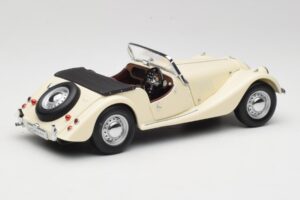 Morgan 4/4 Series II Weiss Kyosho 1:18 08111W Metall – Bild 3 von 8