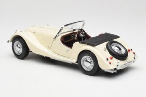 Morgan 4/4 Series II Weiss Kyosho 1:18 08111W Metall – Bild 7 von 8