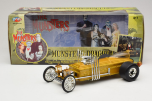 Munsters Dragula Movie Car Joyride 1:18 33266 Metall – Bild 8 von 8