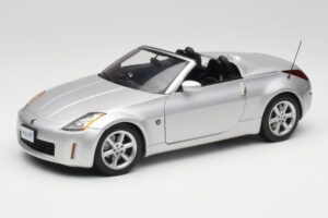 Nissan 350Z Z33 Roadster Diamond Silber AUTOart 1:18 77371 Metall