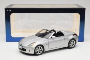 Nissan 350Z Z33 Roadster Diamond Silber AUTOart 1:18 77371 Metall – Bild 8 von 8