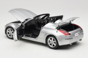 Nissan Fairlady Z Z33 Roadster Diamond Silver AUTOart 1:18 77376 Metall – Bild 5 von 8