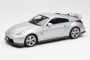 Nissan Fairlady Z Z34 NISMO Type 380RS Silber AUTOart 1:18 77401 Metall
