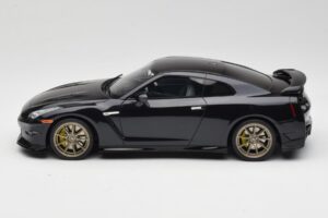 Nissan GT-R R35 Takumi Edition Midnight Purple GT Spirit 1:18 GT932 Resin – Bild 3 von 6