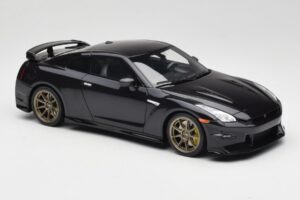 Nissan GT-R R35 Takumi Edition Midnight Purple GT Spirit 1:18 GT932 Resin – Bild 4 von 6