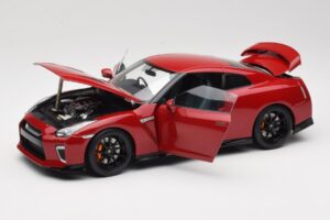 Nissan GT-R R35 Track Edition NISMO Vibrant Red MotorHelix 1:18 M83511 Metall – Bild 2 von 8
