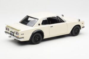 Nissan Skyline 2000 GT-R KPGC110 Weiss Kyosho 1:18 08127W Metall – Bild 3 von 8