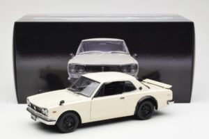 Nissan Skyline 2000 GT-R KPGC110 Weiss Kyosho 1:18 08127W Metall – Bild 8 von 8