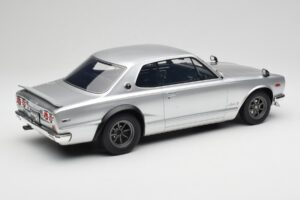 Nissan Skyline C10 2000 GT-R Silber Otto 1:12 G094 Resin – Bild 2 von 6